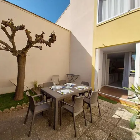 T2 Rdc, Parking, 4 Couchages, Proche Narbonne-Plage