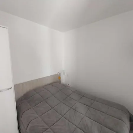 T2 Rdc, Parking, 4 Couchages, Proche